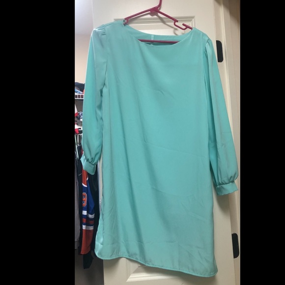 Lulu’s Mint Green Shift dress - Picture 3 of 3
